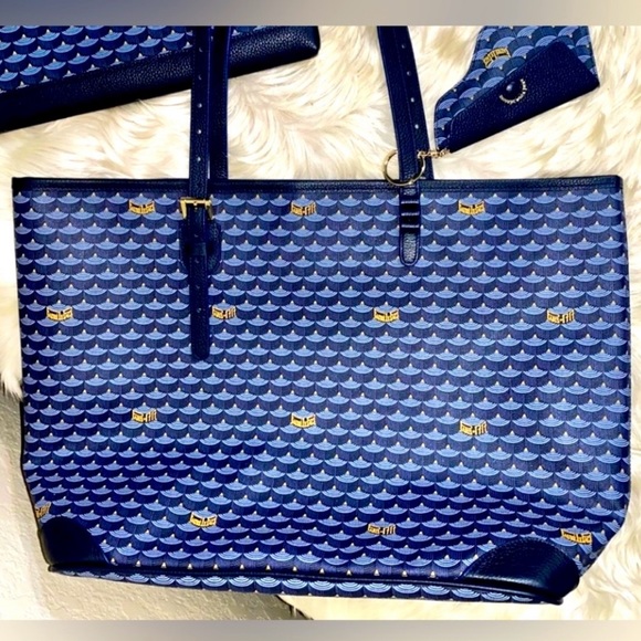 faure le page Handbags - NEW FAURÉ LE PAGE Daily Battle Tote 37 in Paris Blue
